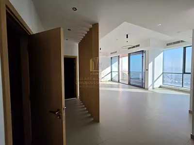 🏙 Luxury Opportunity – Sea View Apartment in La Plage (Freehold for All Nationalities)