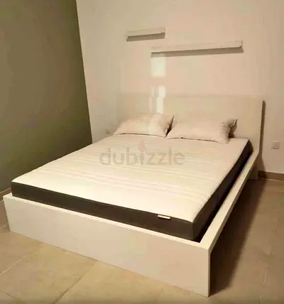 Malam king size bed 180/200cm bed with 2 storage drawers underneath and Ikea mattreess