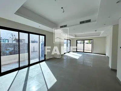فيلا جديدة 5 غرف نوم للإيجار في مدينة الشارقة المستدامة | تصميم عصري | مجتمع صديق للبيئة