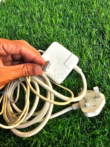 Used Apple MagSafe 60W MacBook Charger (UK Plug) - Works Fine