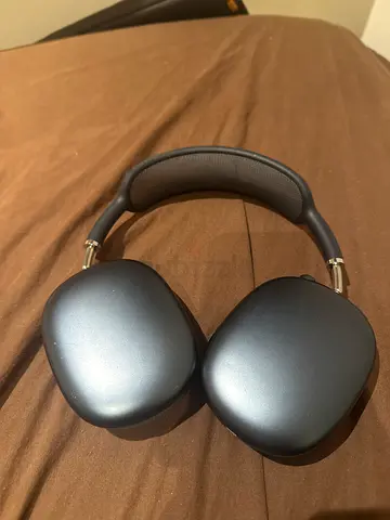 Pre-owned over-ear wireless noise-cancelling headphones (like AirPods Max) - good condition