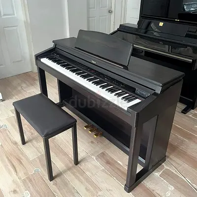 Roland HP550G Piano. Japan made. Perfect working. Cash on free delivery with 6 months warranty.