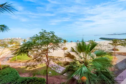Fully Furnished | Upgraded | Sea View