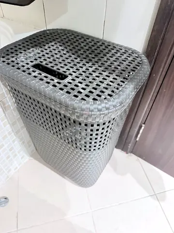 Gray Woven Plastic Laundry Hamper with Lid