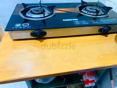 Glass top GEEPAS gas stove for sale