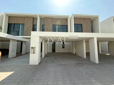 Brand New 3BR Villa/Good location/ Central kitchen