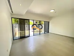 2Bedroom Townhouse in Robina Massar Only 110k With All Amenities