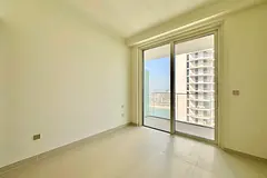 WATERFRONT LIVING I PRIME DEAL I FRONT UNIT