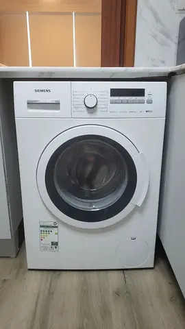 Siemens Front Load Washing Machine – Fully Functional  Clean