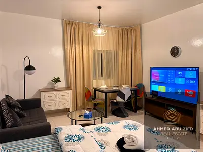 Studio with sea view in Al Tulip. Monthly rent AED 3200 including all, with a AED 500 deposit. Great location and excellent value for a waterfront lif