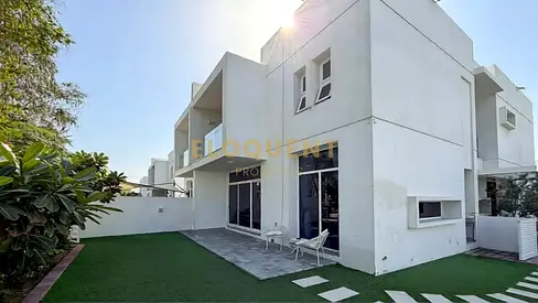 Semi Detached Villa | Mid May Move