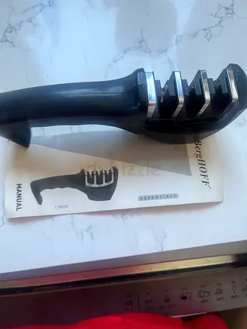Knife sharpener