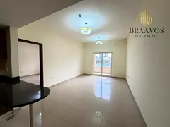 FAMILY BUILDING | CHILLAR FREE | SPACIOUS
