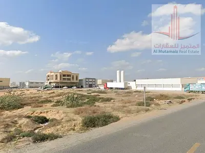 ارض صناعيه للبيع زاويه شارعين