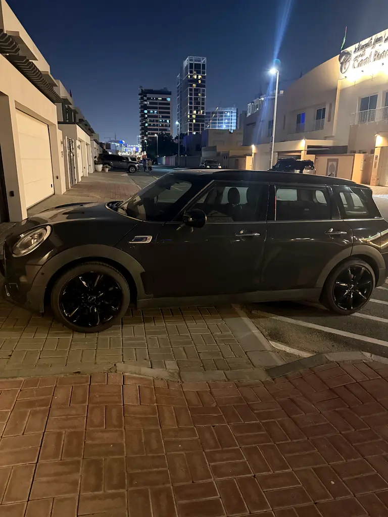 MINI Clubman 2017 — photo 1 of 5