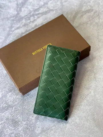 Bottega Veneta Intrecciato long wallet