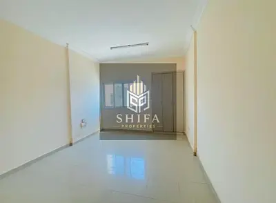 SPECIOUS/HUGE STUDIO/BUILT IN WARDROBE/FAMILY BUILDING/