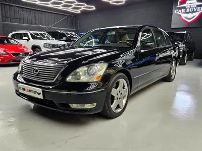 Lexus LS 430 1/2 Ultra 2005 | American Specs | Pristine Condition
