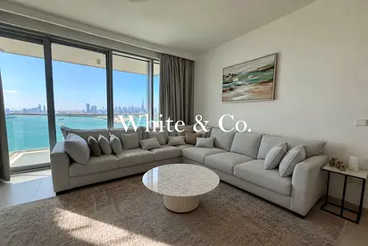 Full Skyline View | Spacious| High Floor