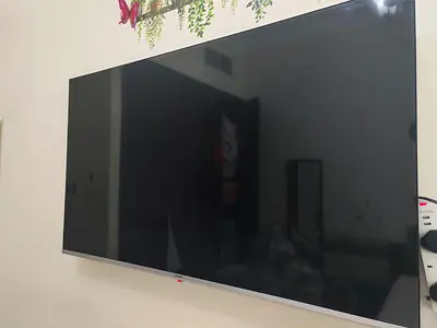 55 inch LED Smart TV - Wall Mounted, Good Working Condition