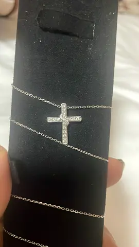 18K white gold  diamond Cross Pendant Necklace new in box