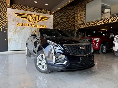 2022 Cadillac XT5 Premium Luxury AWD - GCC Specs - No accident , No paint , Pristine Condition