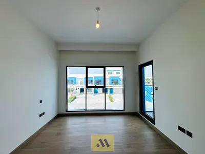 مباشر من المالك – تاون هاوس 3 غرف في سانتوريني 2 – داماك لاجونز – 2,073 قدم مربع – موقع متميز