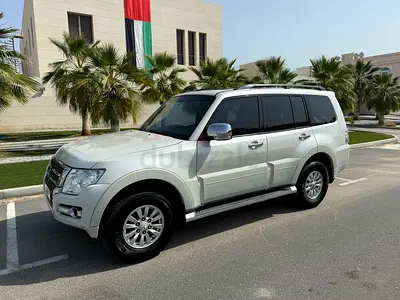 Mitsubishi pajero GLS 3.5 Expat owned GCC spec full service records for exceptional condition