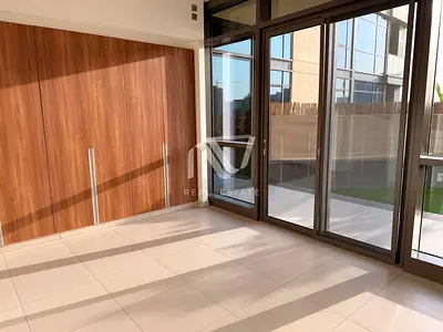 Massive 2815 Sqft | High floor | Canal & Cleveland View | Huge Terrace
