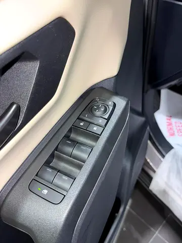 Toyota RAV4 XLE, миниатюра 12
