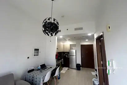 COZY 1 BEDROOM APARTMENT W/ BALCONY READY FOR RENT