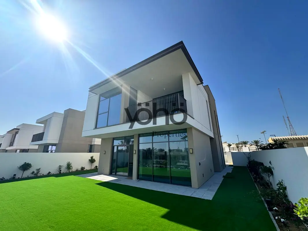 4BR Villa | Large Landscaped Garden | Marina Skyline View