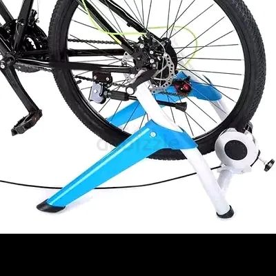 Bicycle indoor trainer