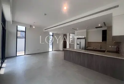 Spacious 4BR | Ready to move | Prime Location