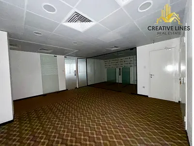 Fully _ fitted office // Hot location// easy access to transport