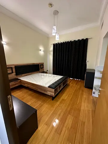 Spacious master room with attached bath available in JVC