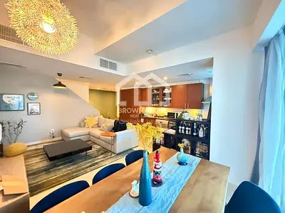 Duplex I Upgraded I Furnished I Vacant