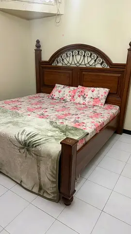 Solid Wood King Size Bed with Decorative Headboard