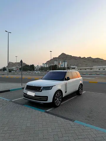 العين