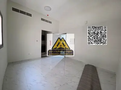 استوديو للإيجار السنوي في الجرف الصناعية 3 عجمان بموقع مميز قريب من الخدمات وسهل الوصول إلى الطرق الرئيسية مما يجعله مناسب للسكن العملي