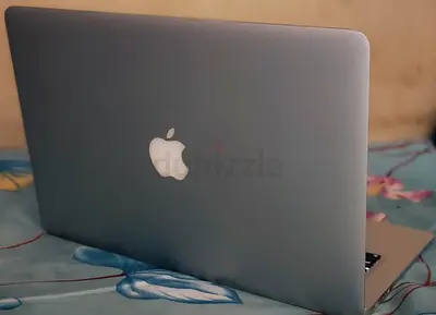 MacBook Air 2017 | 8GB RAM | 256 GB SSD | Good Condition | With Charger
