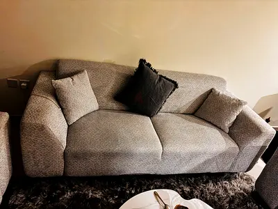Elegebt 4 Pieces Sofa Set - 7 Seater - Like New