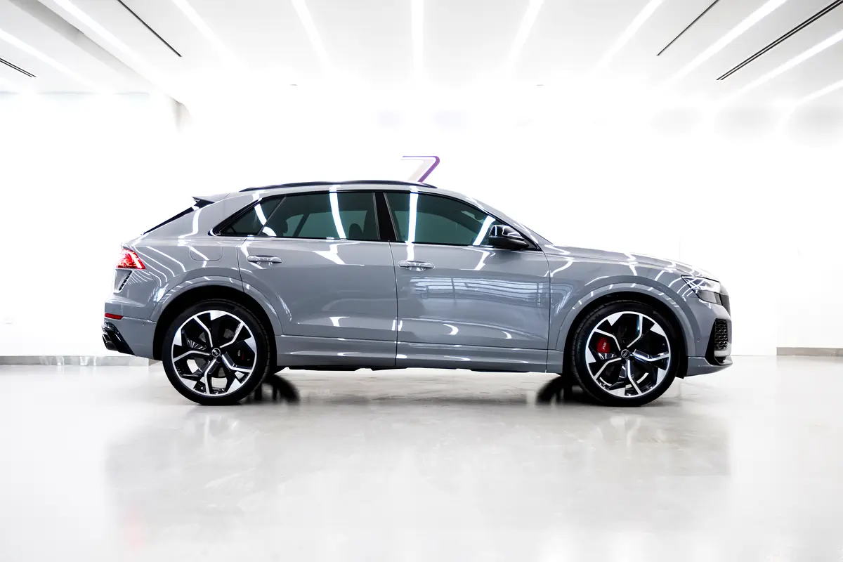 Audi RS Q8 2023