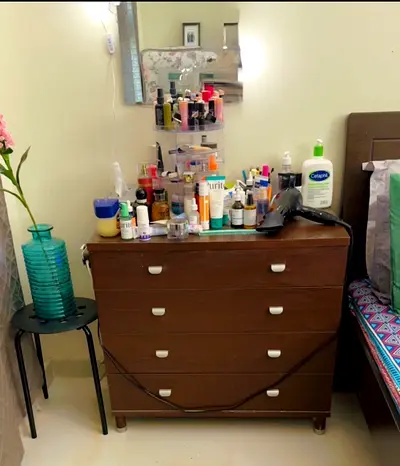 Wooden 4-Drawer Dresser / Chest of Drawers - Dark Brown