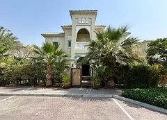 North African Inspired Villa l Spacious Layout
