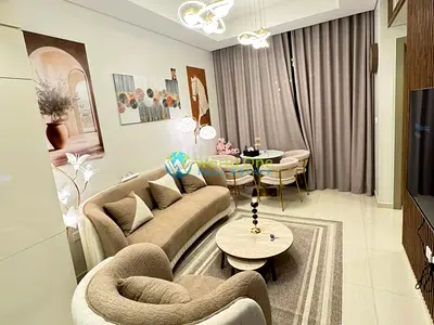 Road View | Fully Furnished | Higher Floor