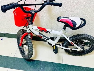 Girl cycle