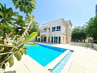 Private Pool | Immaculate | Close to Park