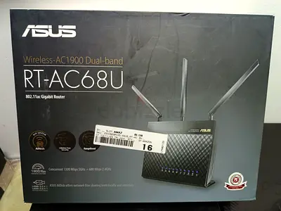 ASUS RT-AC68U AC1900 Dual-Band Gigabit Router - Brand New!