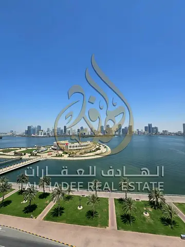 الرسوم السنوية: 19,000 درهم  ❄️ شاملة التكييف موقف سيارة  ▪️ الشقة خالية وجاهزة للمعاينةغرفة خادمة  ▪️ المساحة: 2100  ▪️ موقف سيارة  ▪️ الشقة خالية و